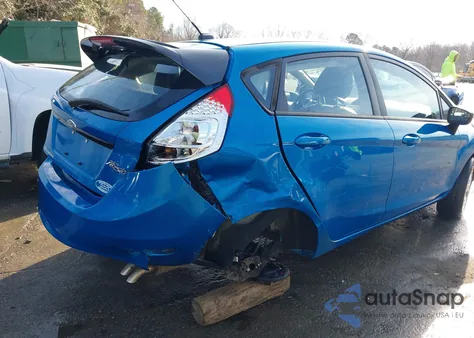 2013 Ford Fiesta Titanium z USA, uszkodzony, nr VIN 3FADP4FJ6DM107373